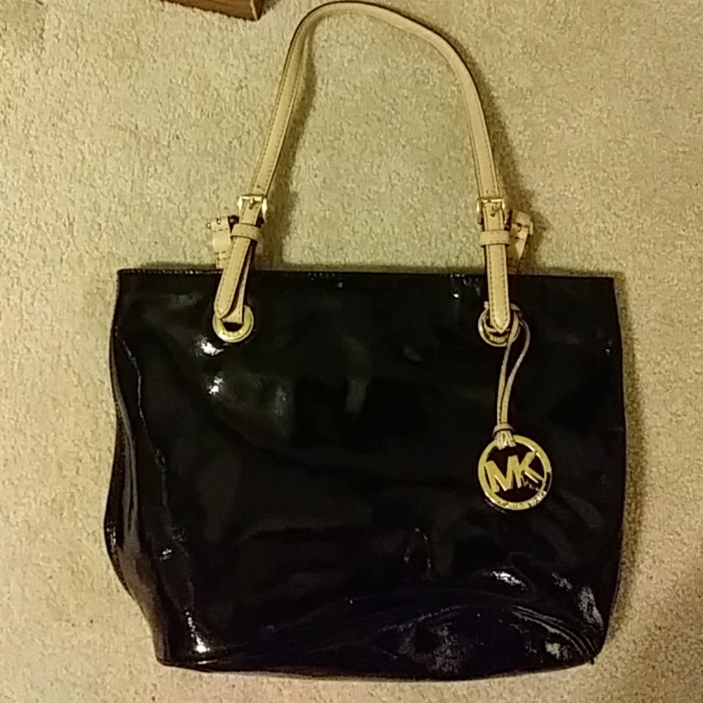 Michael kors black purse